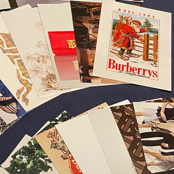 Burberry postcard set - Picture 4 of 9